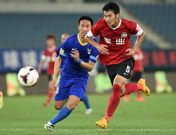 东契奇独砍42分无奈落败，詹姆斯全力以赴仍难敌国王旧将爆发